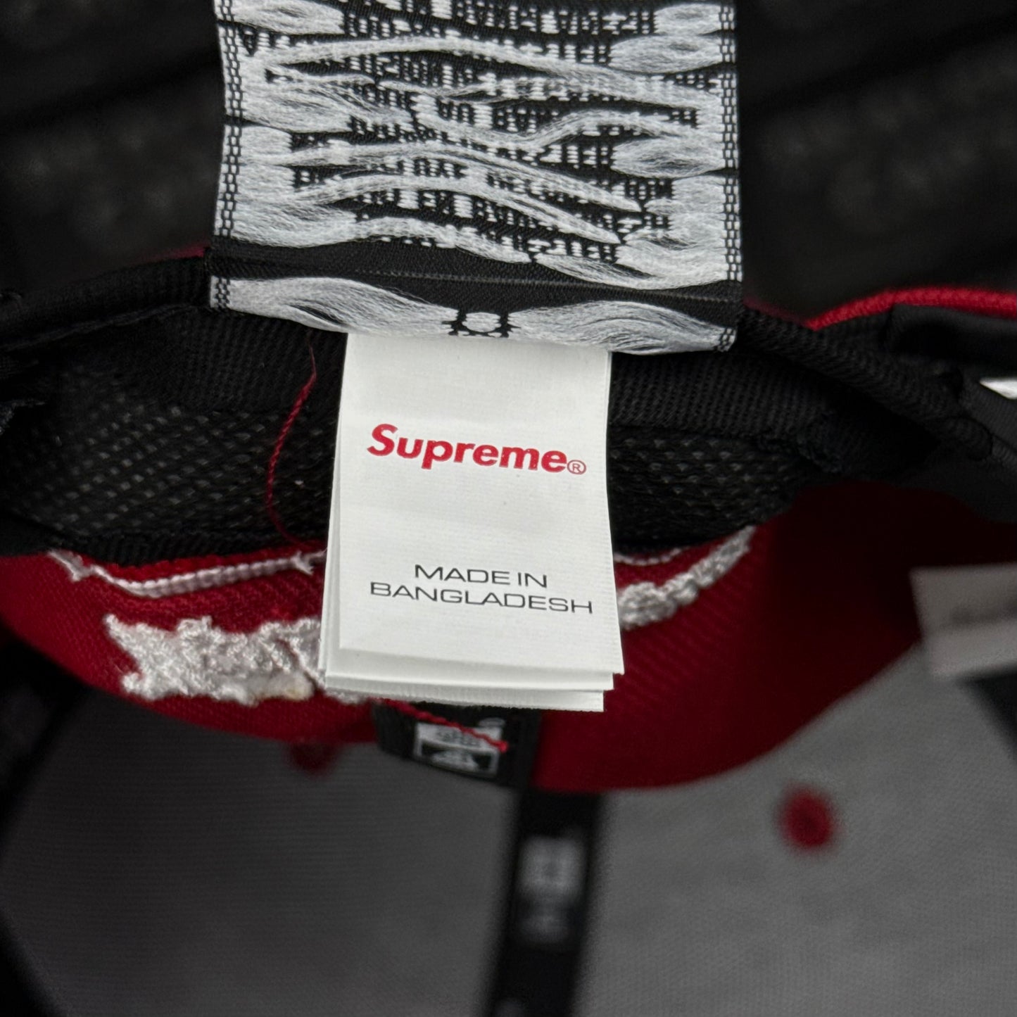 SUPREME BOX LOGO “MILAN”