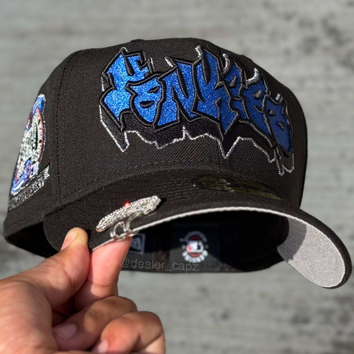 NY YANKEES GRAFFITI