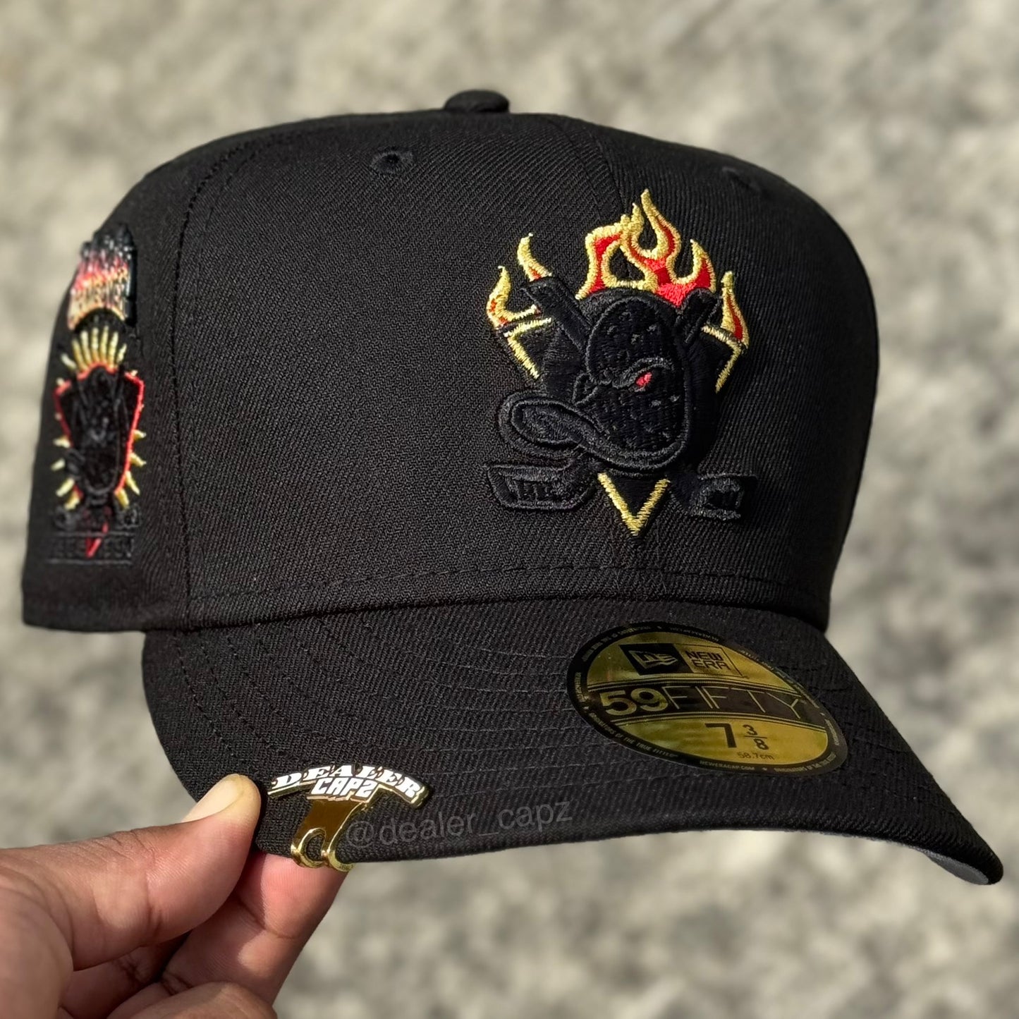 7 1/8 • 7 3/8 • ANAHEIM DUCKS FLAME