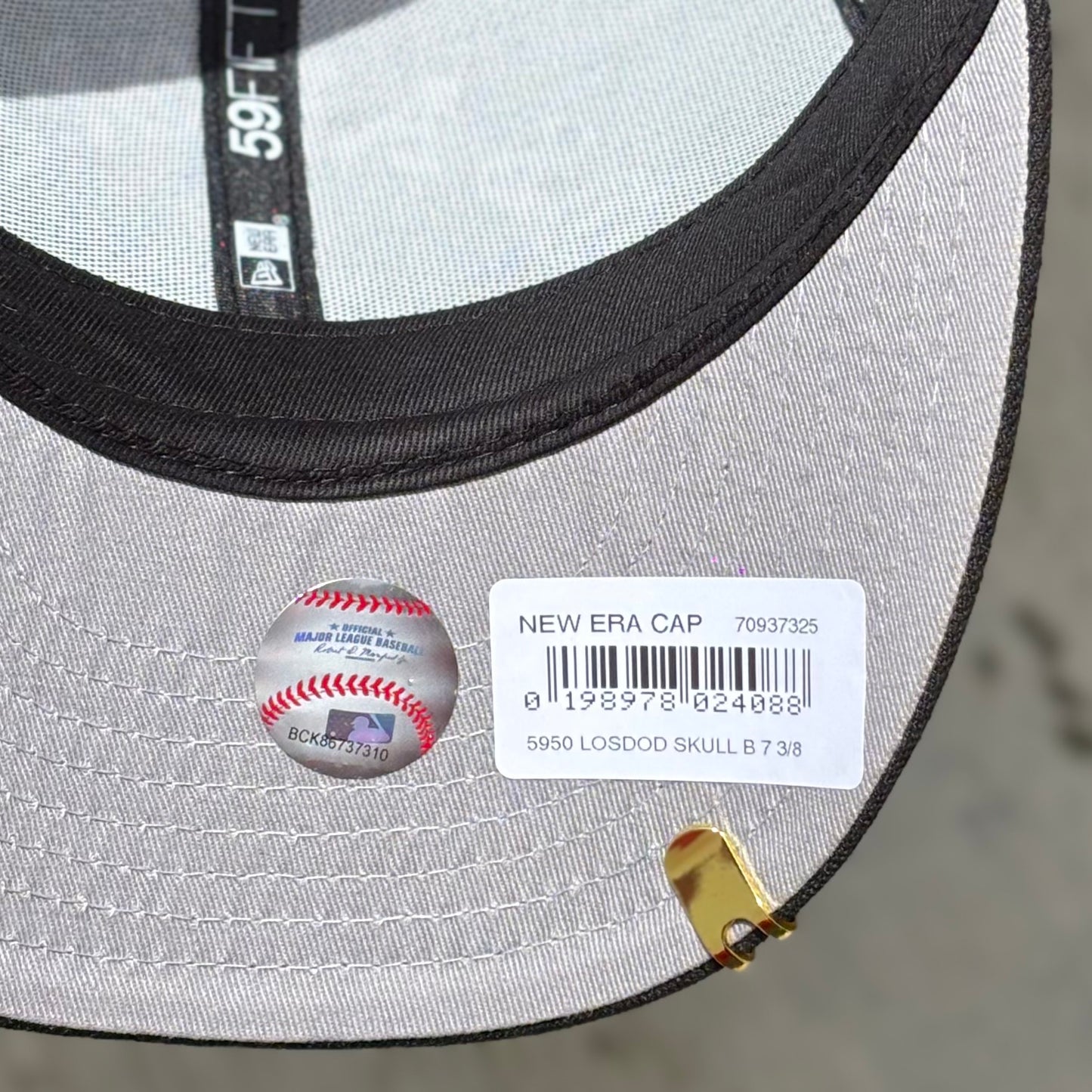 7 1/8 • 7 1/4 • 7 1/2 LA DODGERS SKULL