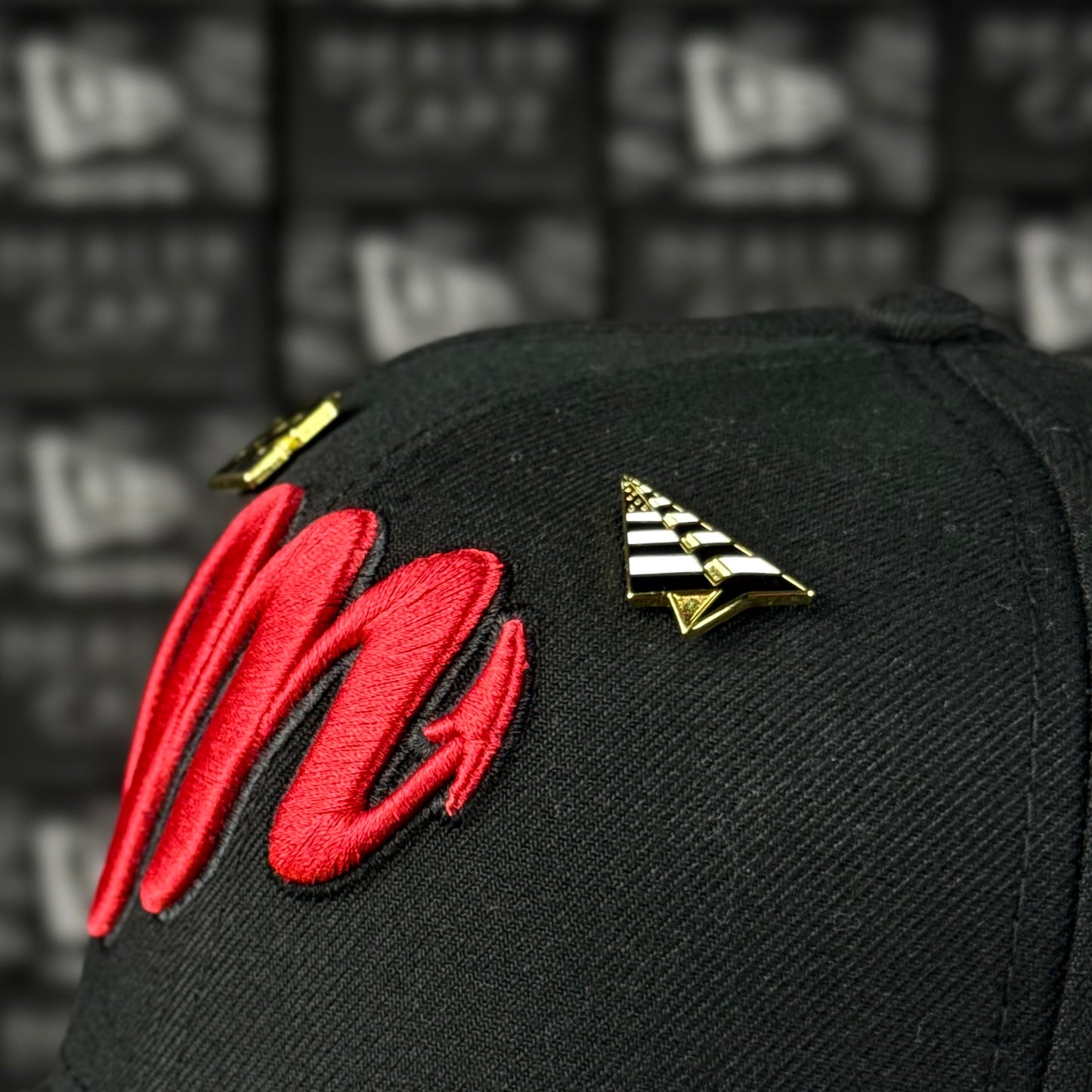 DIABLOS ROJOS x PAPER PLANES x CANO
