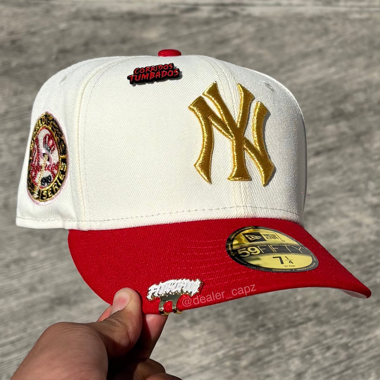 7 • 7 1/2 • NEW YORK YANKEES GOLD