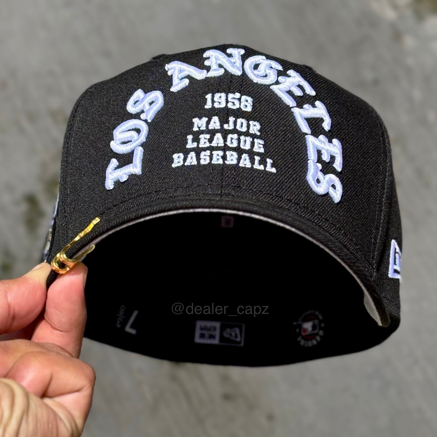 7 1/8 • 7 1/4 • 7 1/2 LA DODGERS SKULL