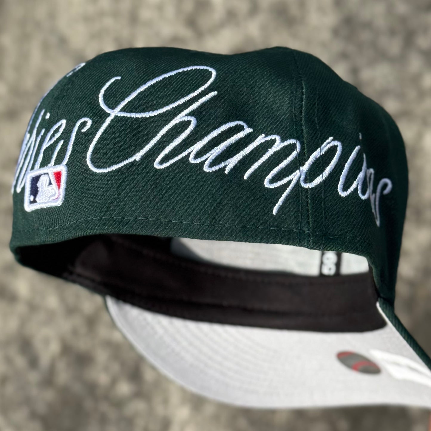 7 1/8 • OAKLAND ATLETICS WORLD CHAMPIONS