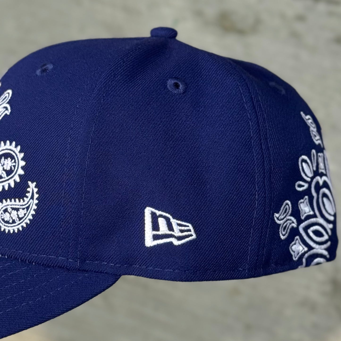 7 1/8 • 7 3/8 • 7 1/2 LOS ANGELES DODGERS PASLEY