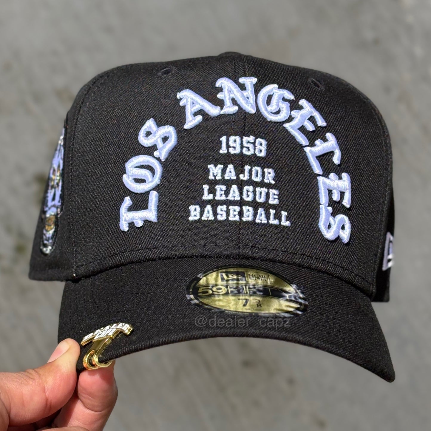 7 1/8 • 7 1/4 • 7 1/2 LA DODGERS SKULL