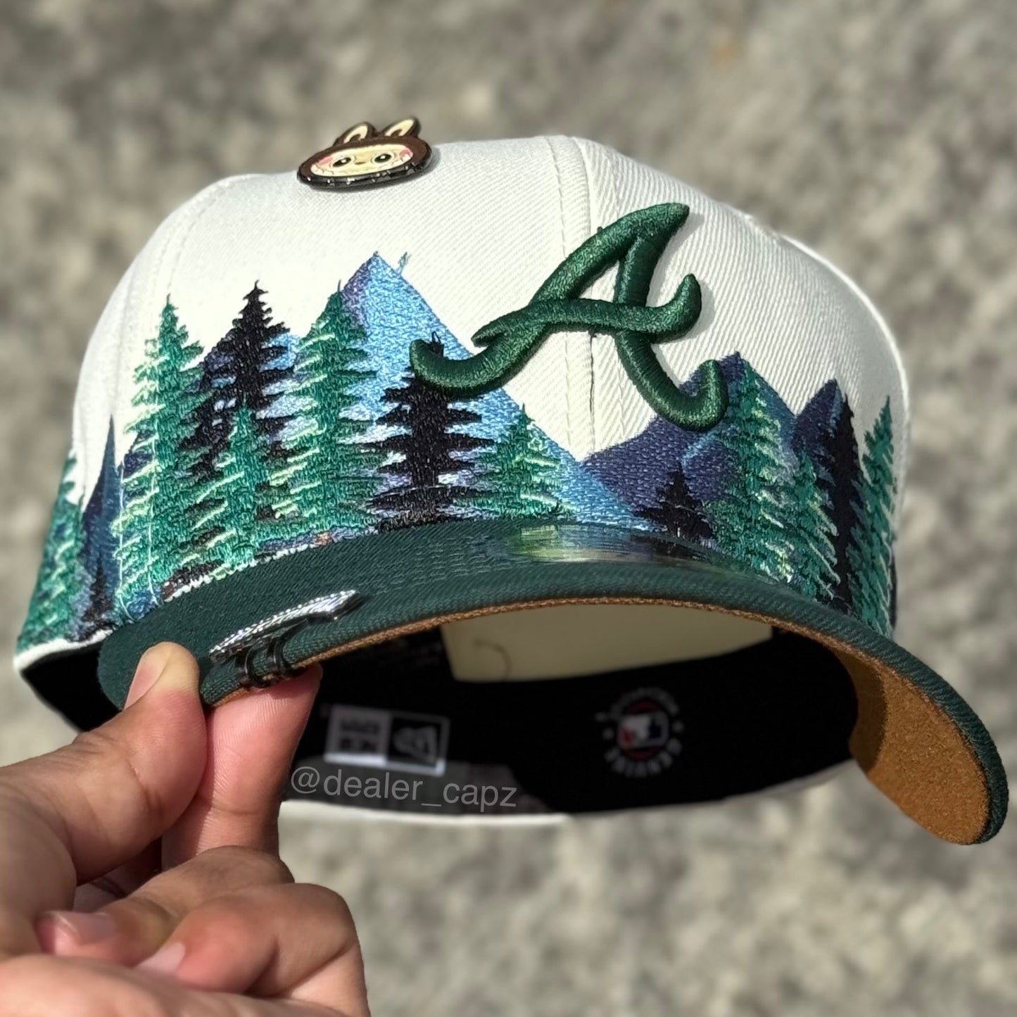 7 • ATLANTA BRAVES OUTDOOR