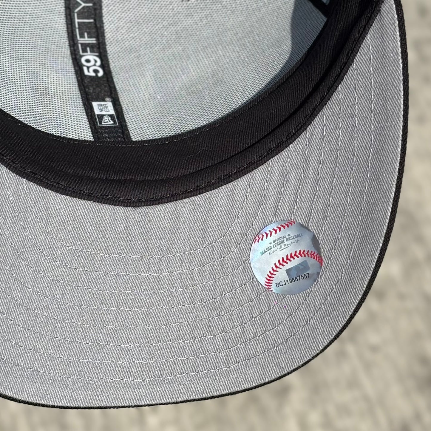 7 1/8 • 7 1/4 • 7 3/8 CWS CHICAGO WHITE SOX