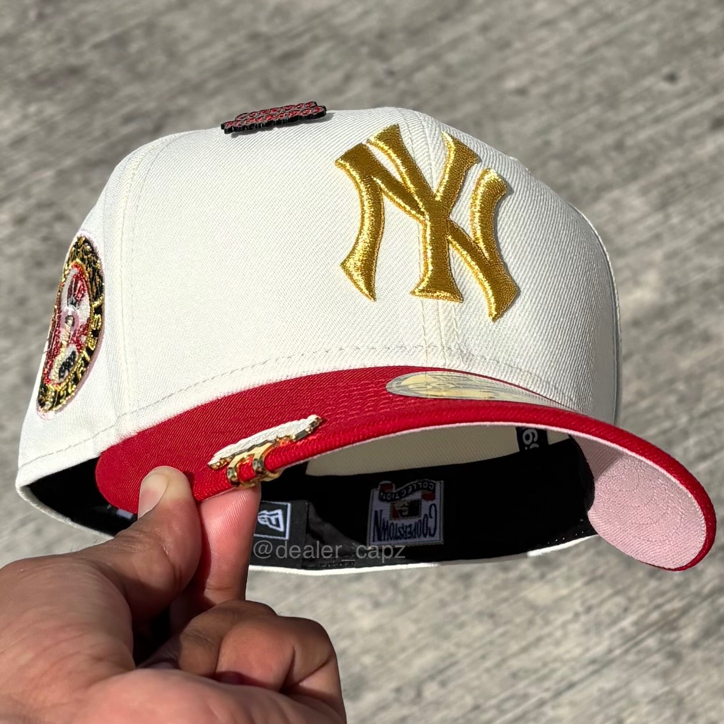 7 • 7 1/2 • NEW YORK YANKEES GOLD