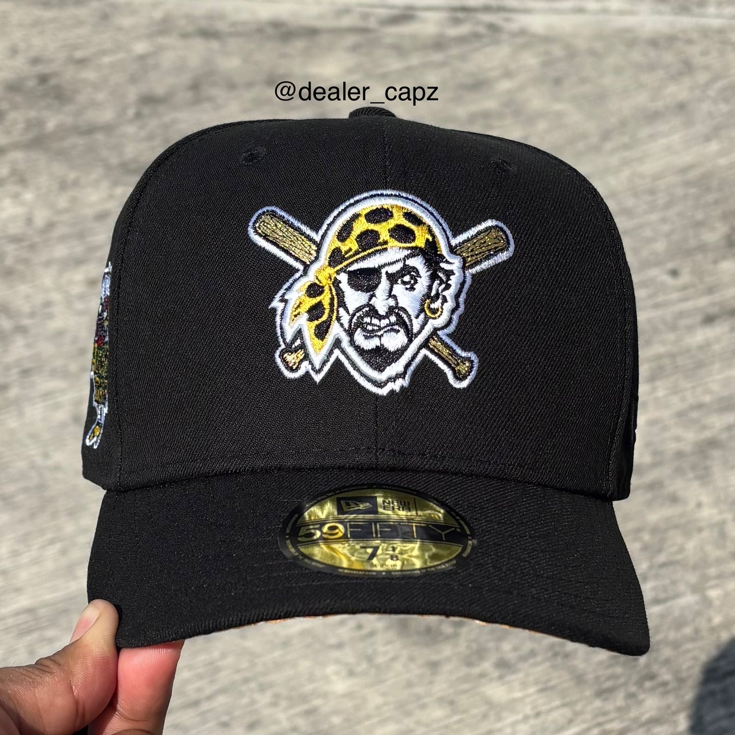 7 1/2 • PIRATES PITTSBURGH