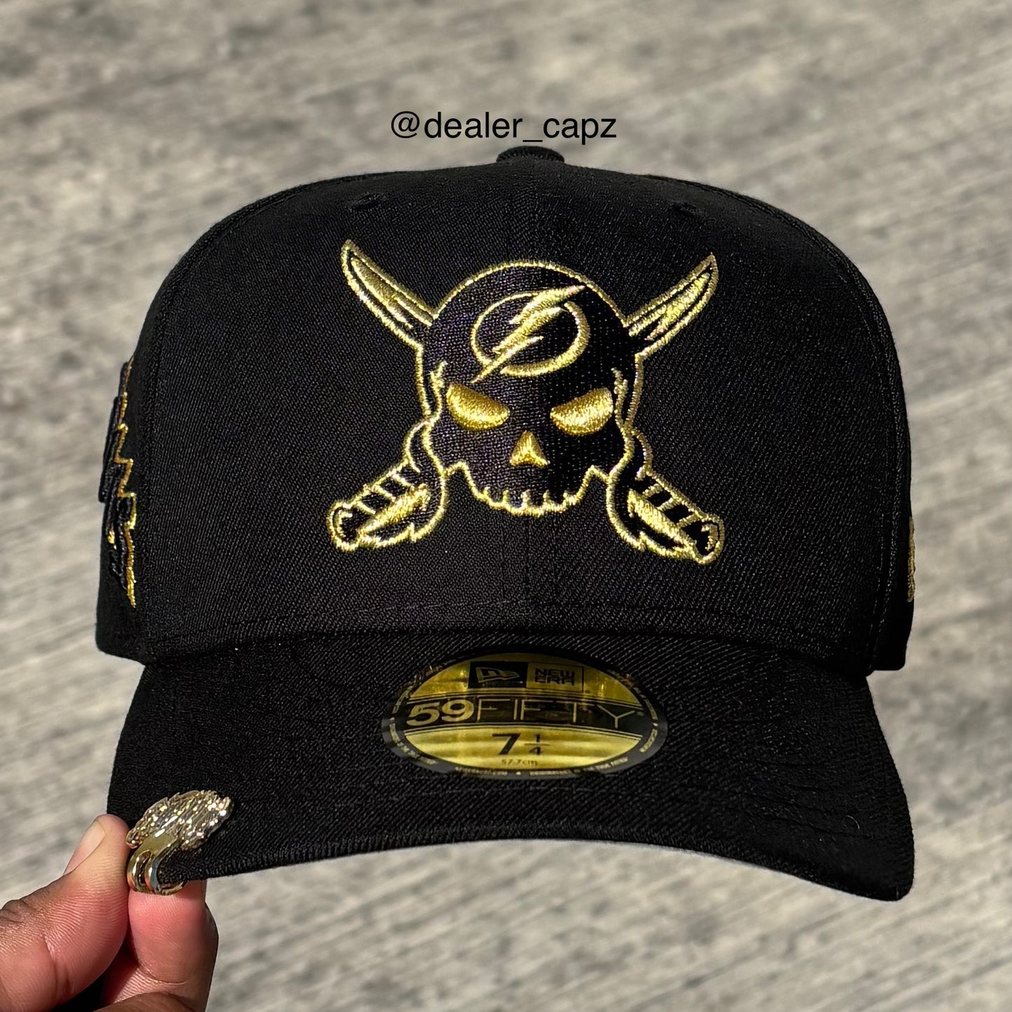 7 • 7 1/4 • 7 3/8 BOLTS GOLD
