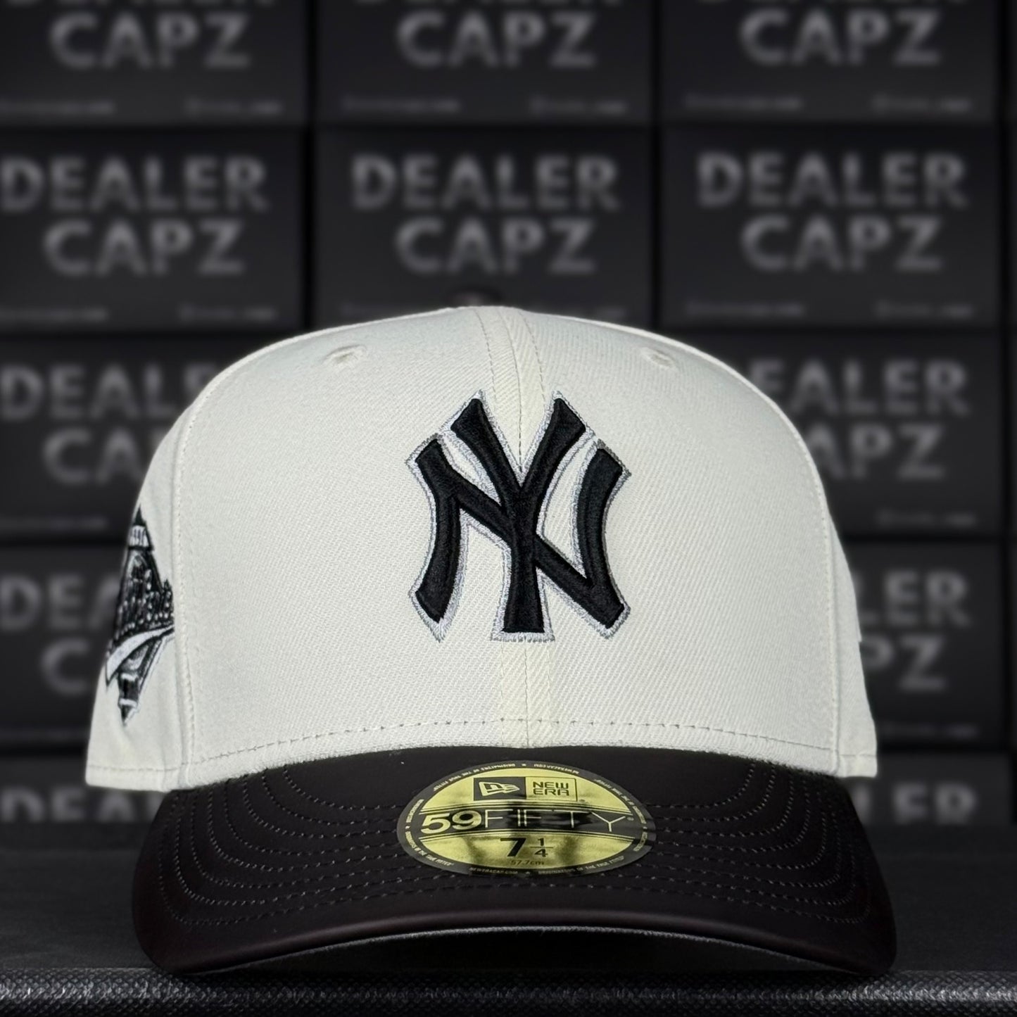 NY YANKEES “COLOR CHANGING”