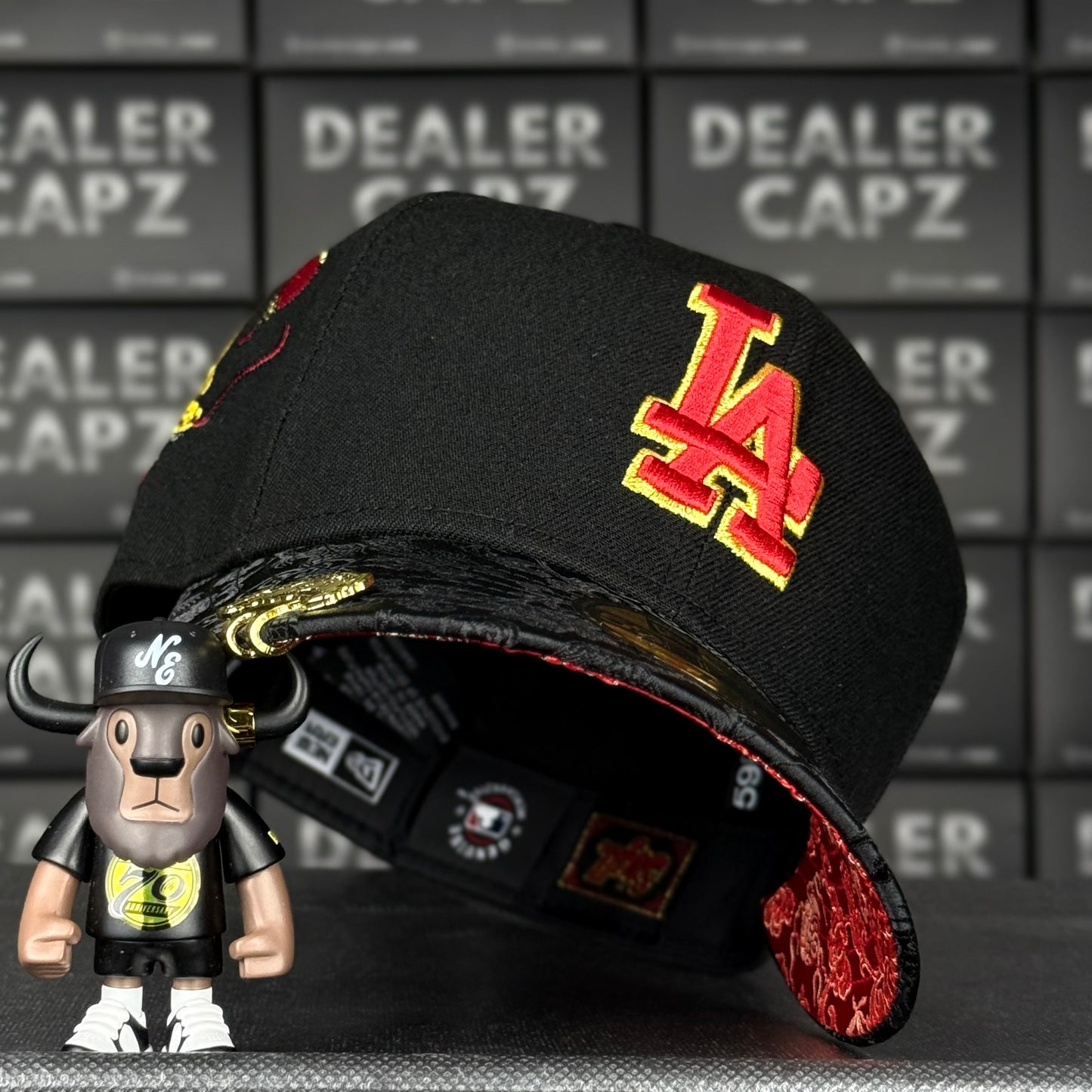 LOS ÁNGELES DODGERS “DRAGON DANCE”