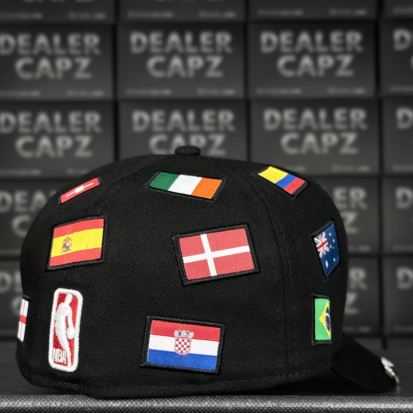 CHICAGO BULLS “FLAGS”