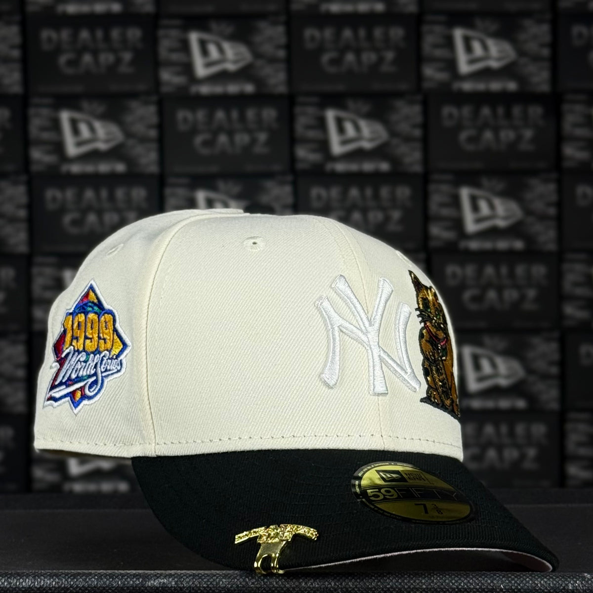 NY YANKEES “MANEKI - NEKO”