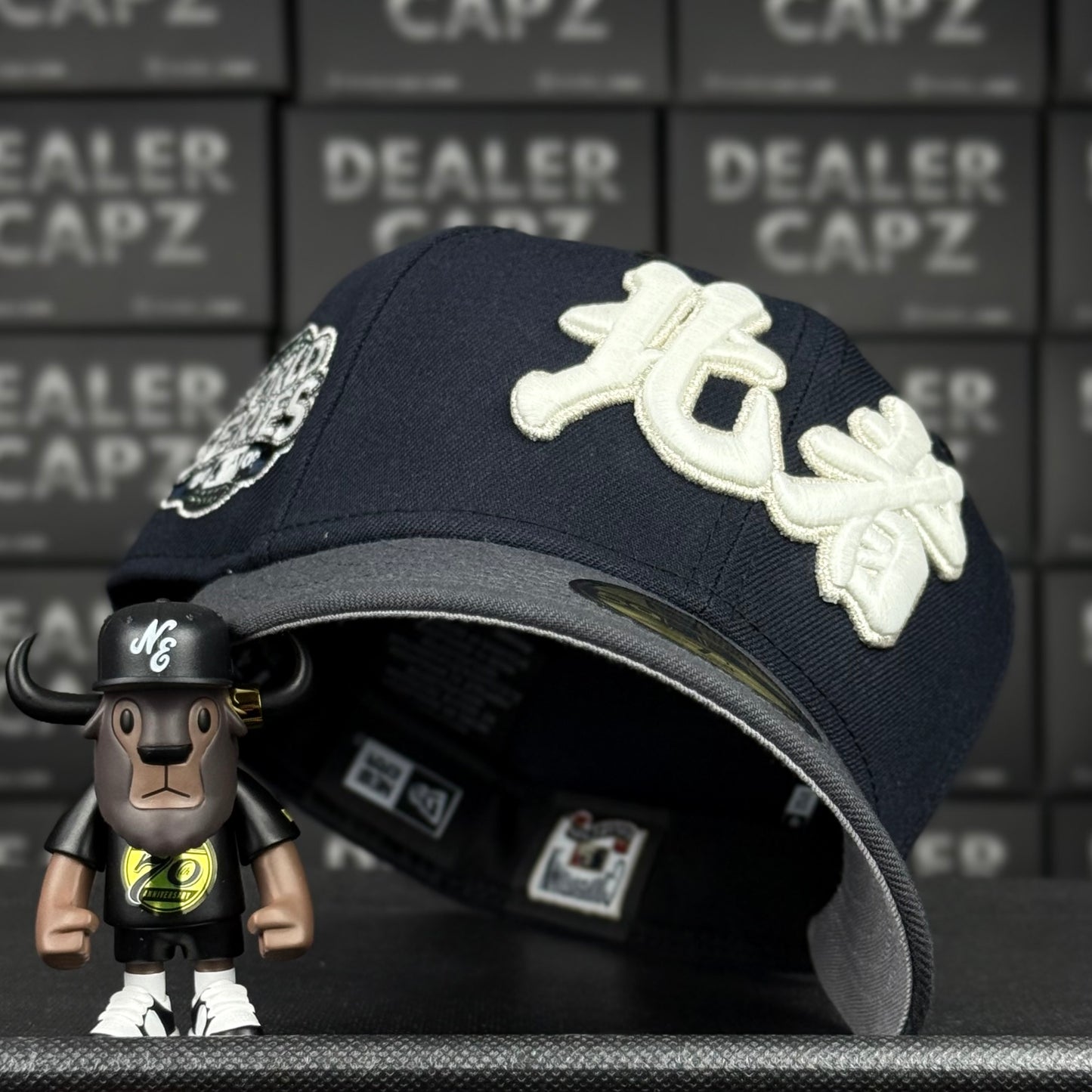 NY YANKEES KANJI (glow in the dark)