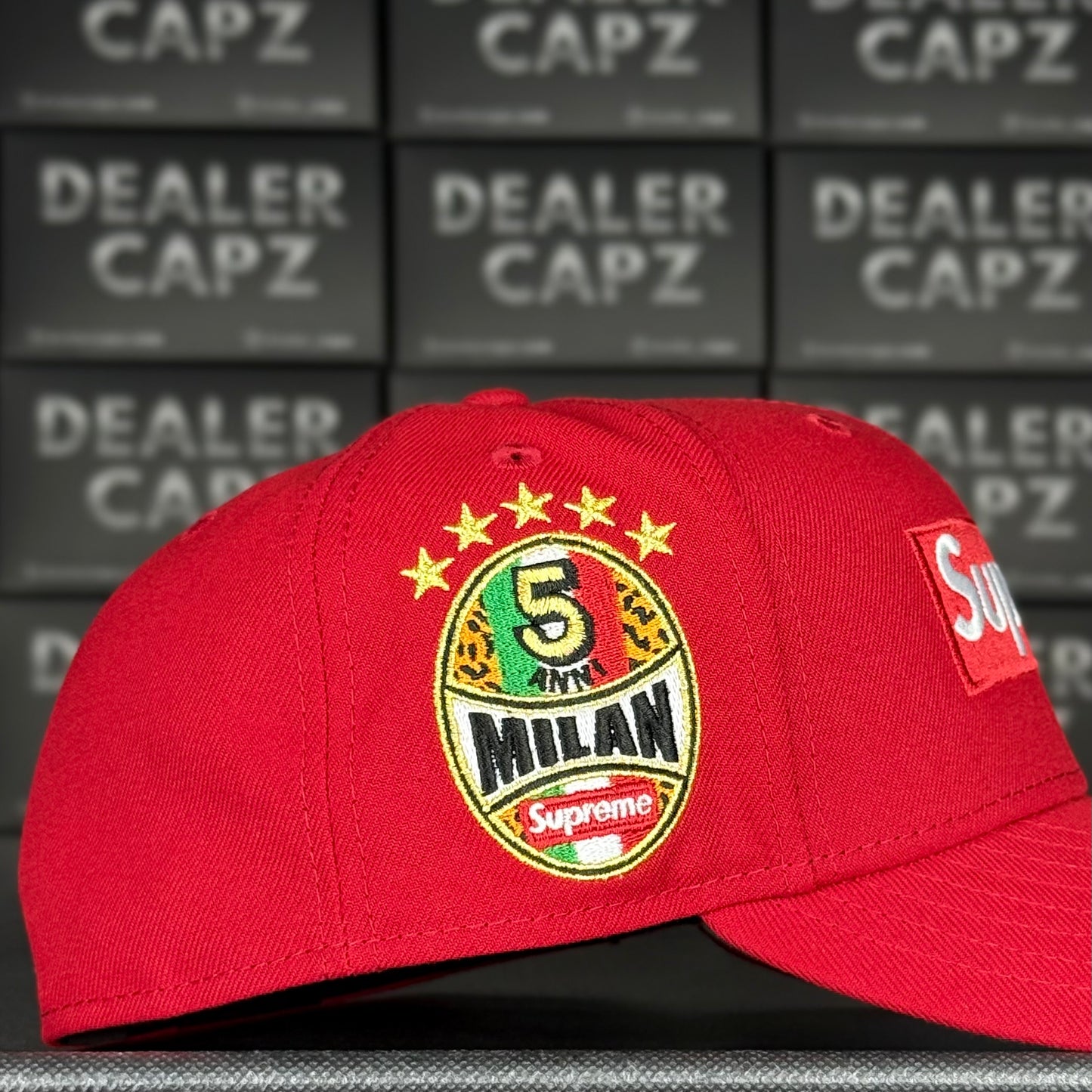 SUPREME BOX LOGO “MILAN”