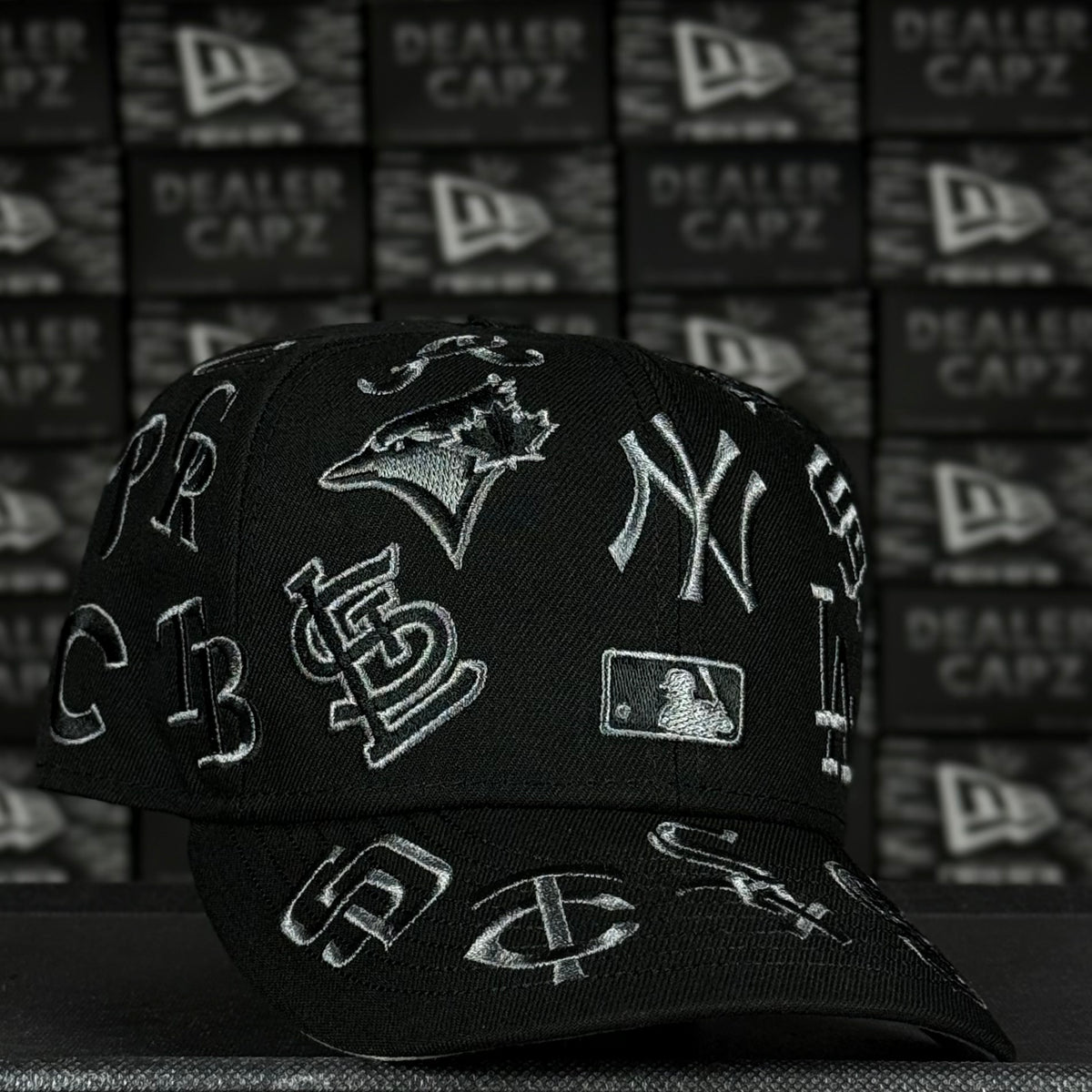 MLB ALL OVER “FULL BLACK”