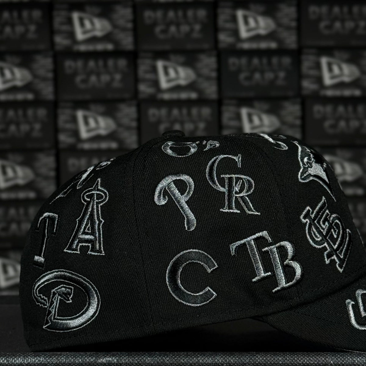 MLB ALL OVER “FULL BLACK”