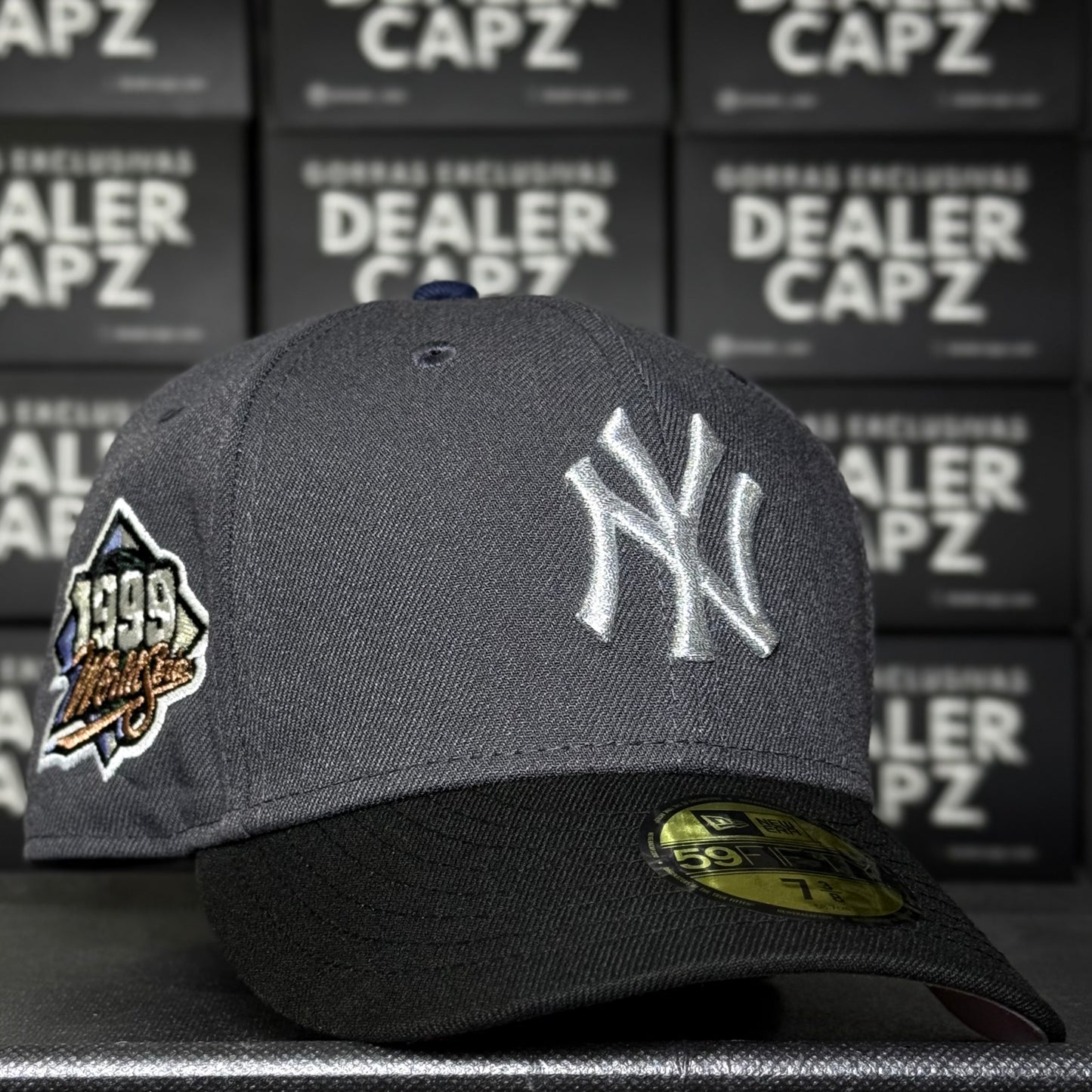 NY YANKEES METALLIC