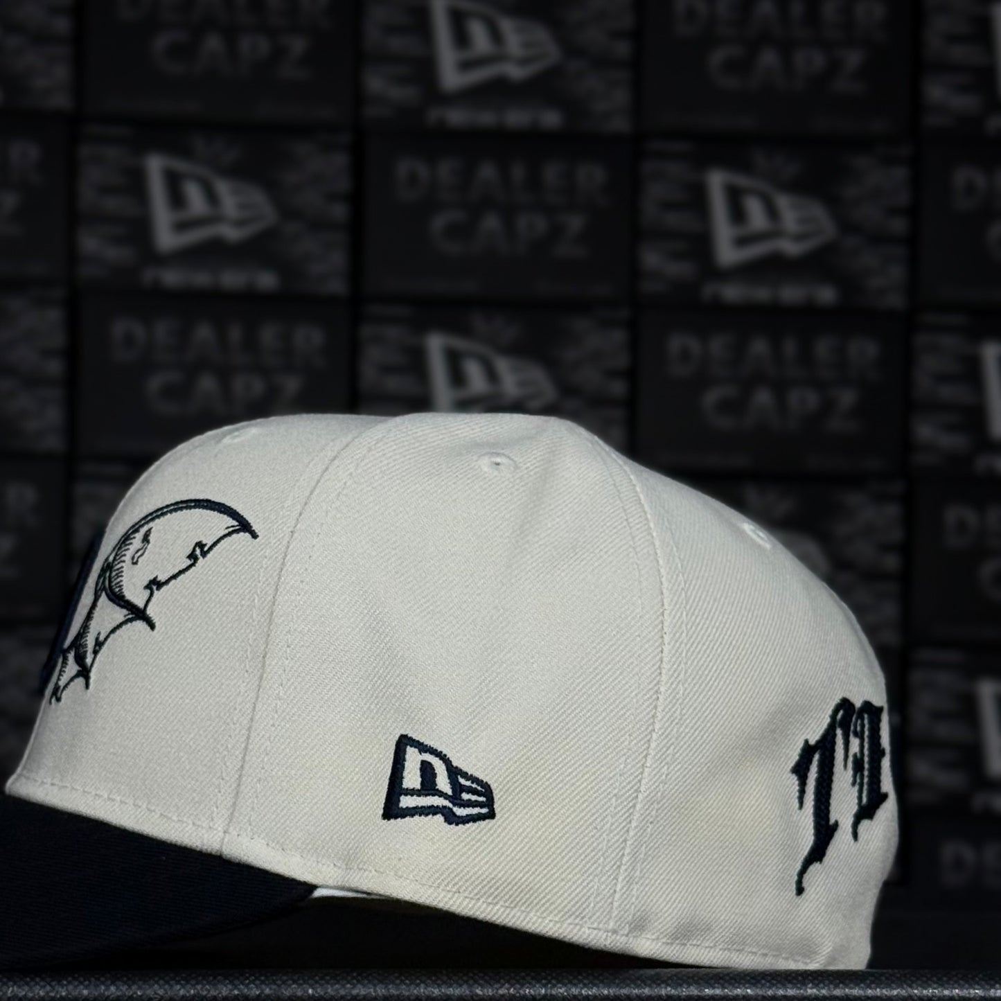 DETROIT TIGERS “WINGS”