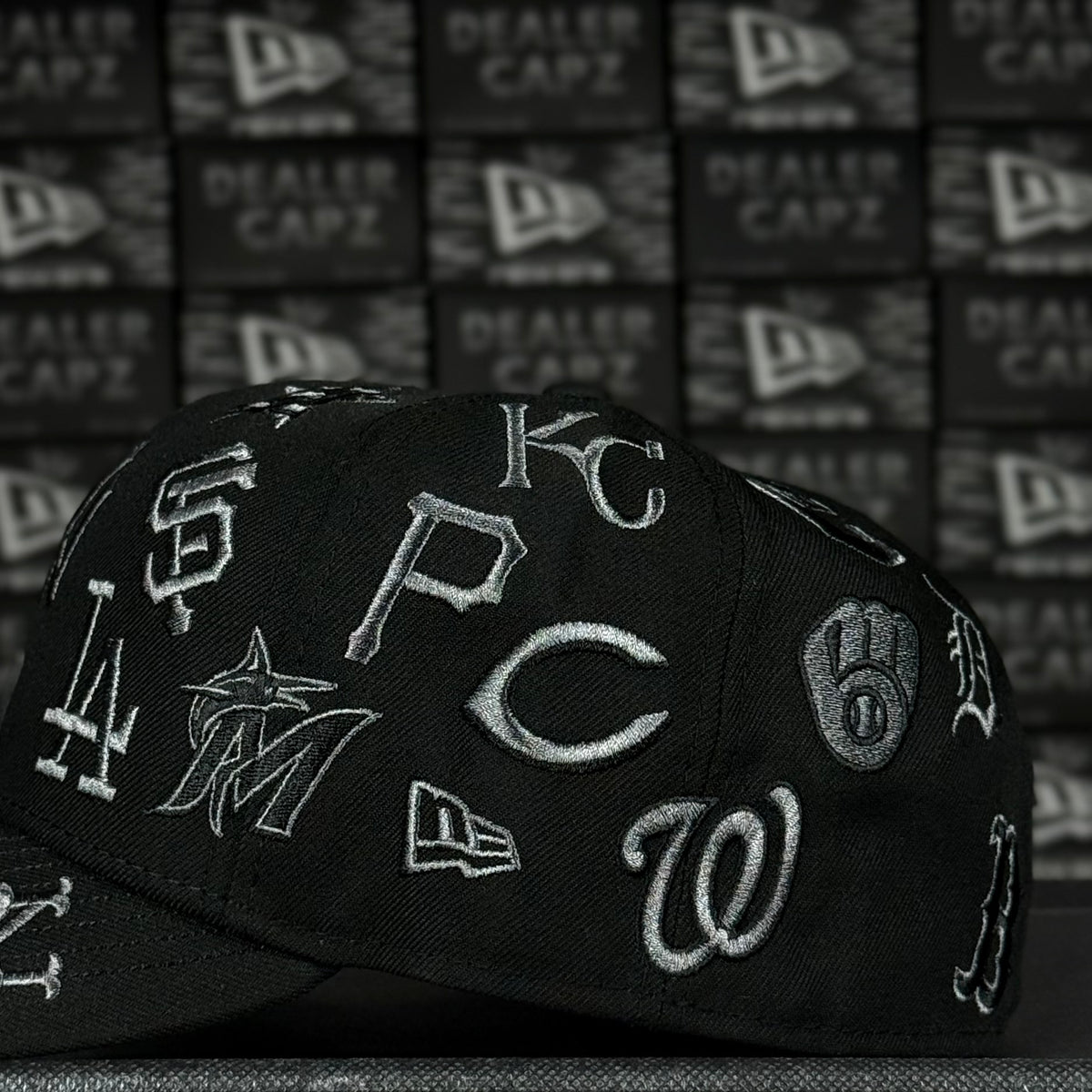 MLB ALL OVER “FULL BLACK”