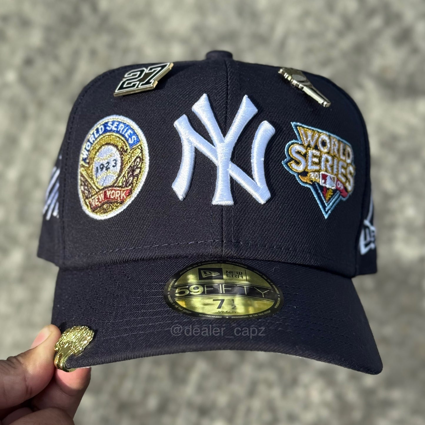 7 1/2 • YANKEES WORLD CHAMPIONS