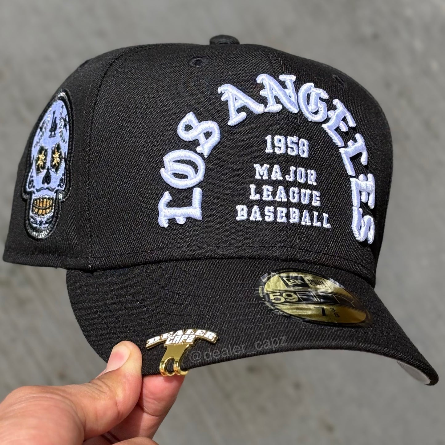 7 1/8 • 7 1/4 • 7 1/2 LA DODGERS SKULL