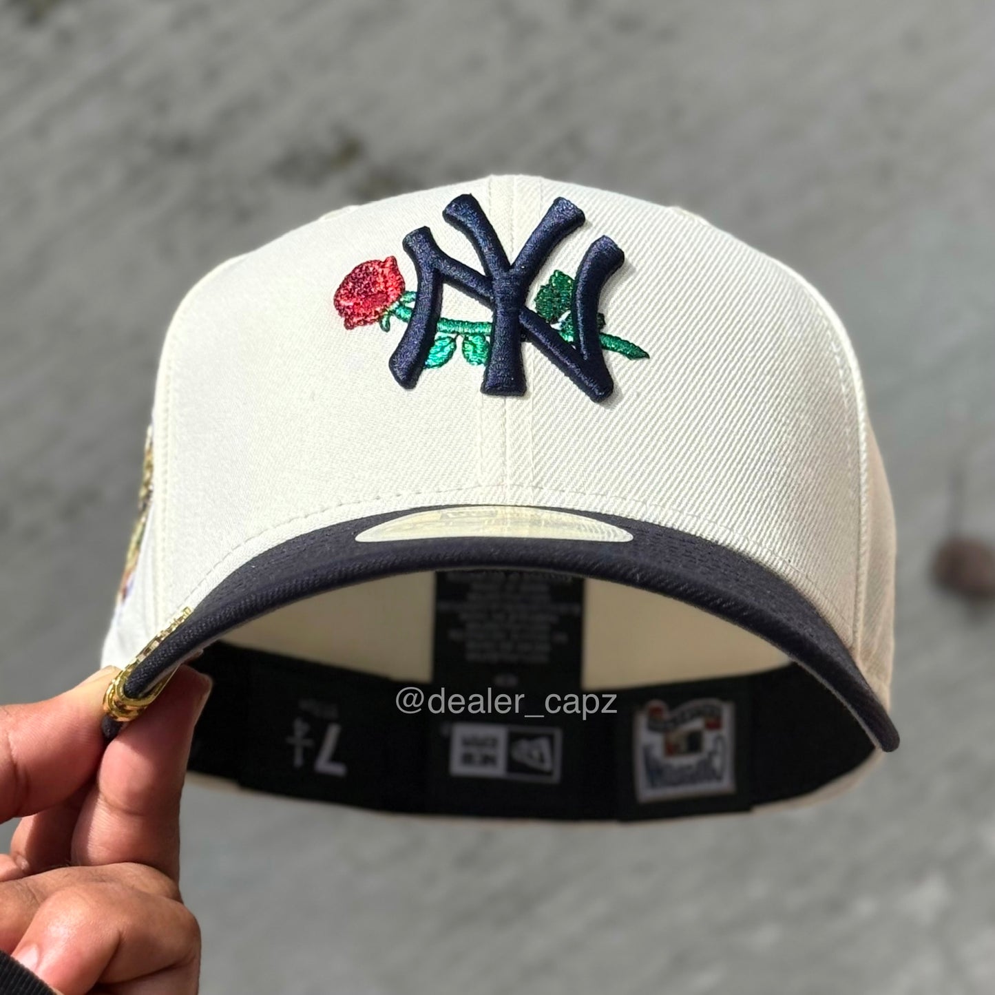 7 1/8 • 7 3/8 NY YANKEES ROSA