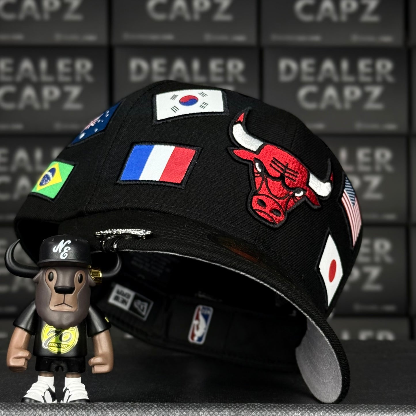 CHICAGO BULLS “FLAGS”