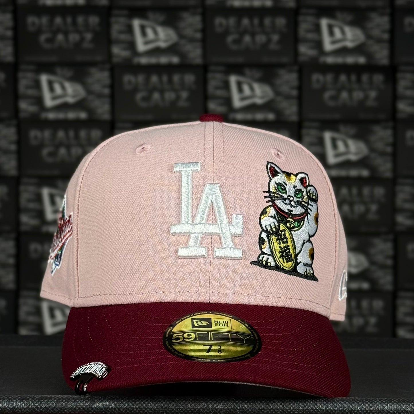 LA DODGERS “CAT MANEKI-NEKO”