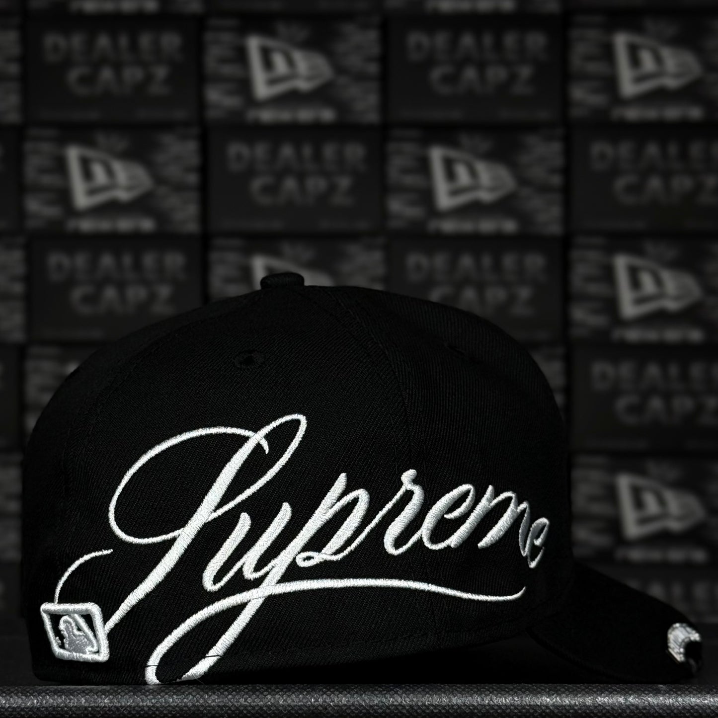 SUPREME x YANKEES BLACK