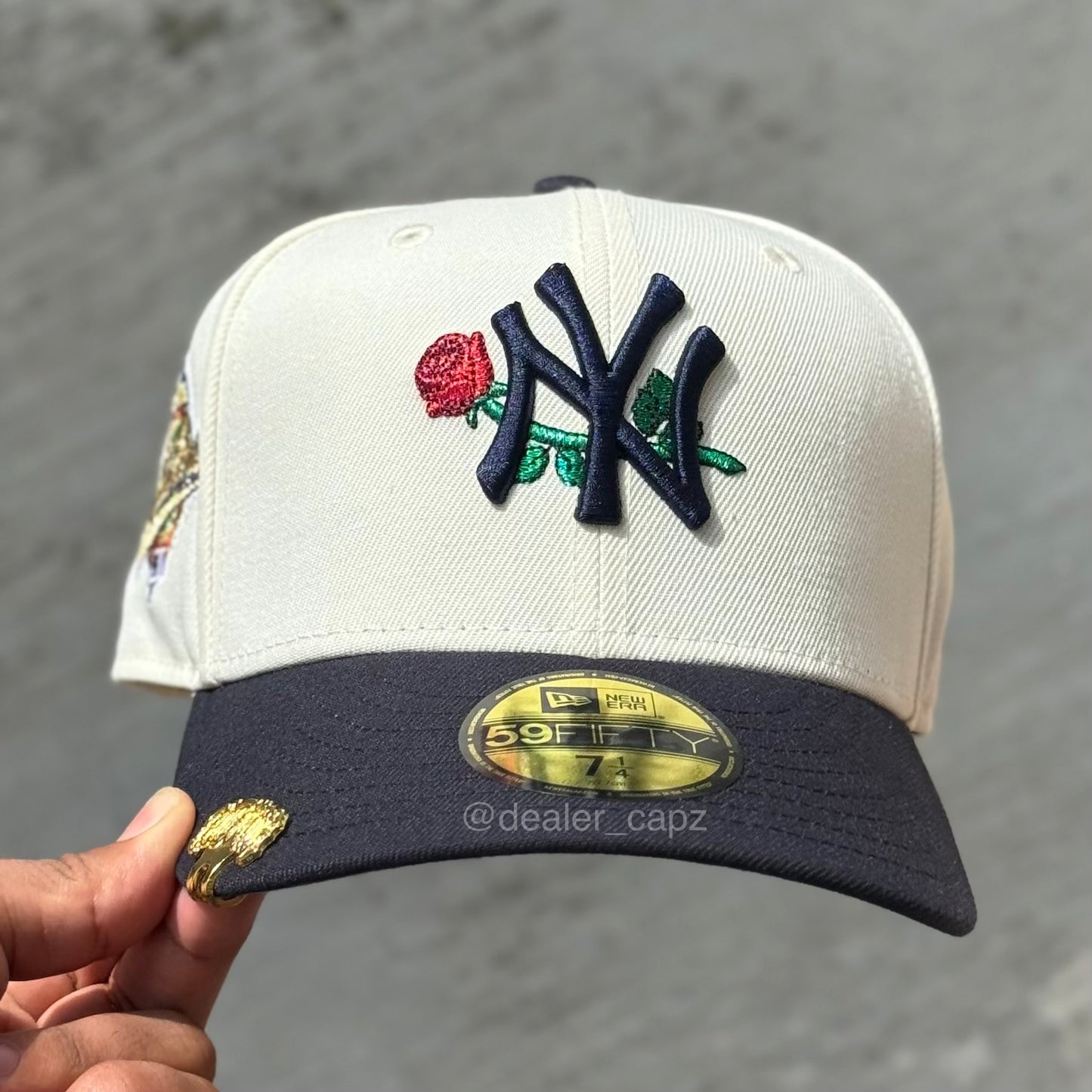 7 1/8 • 7 3/8 NY YANKEES ROSA