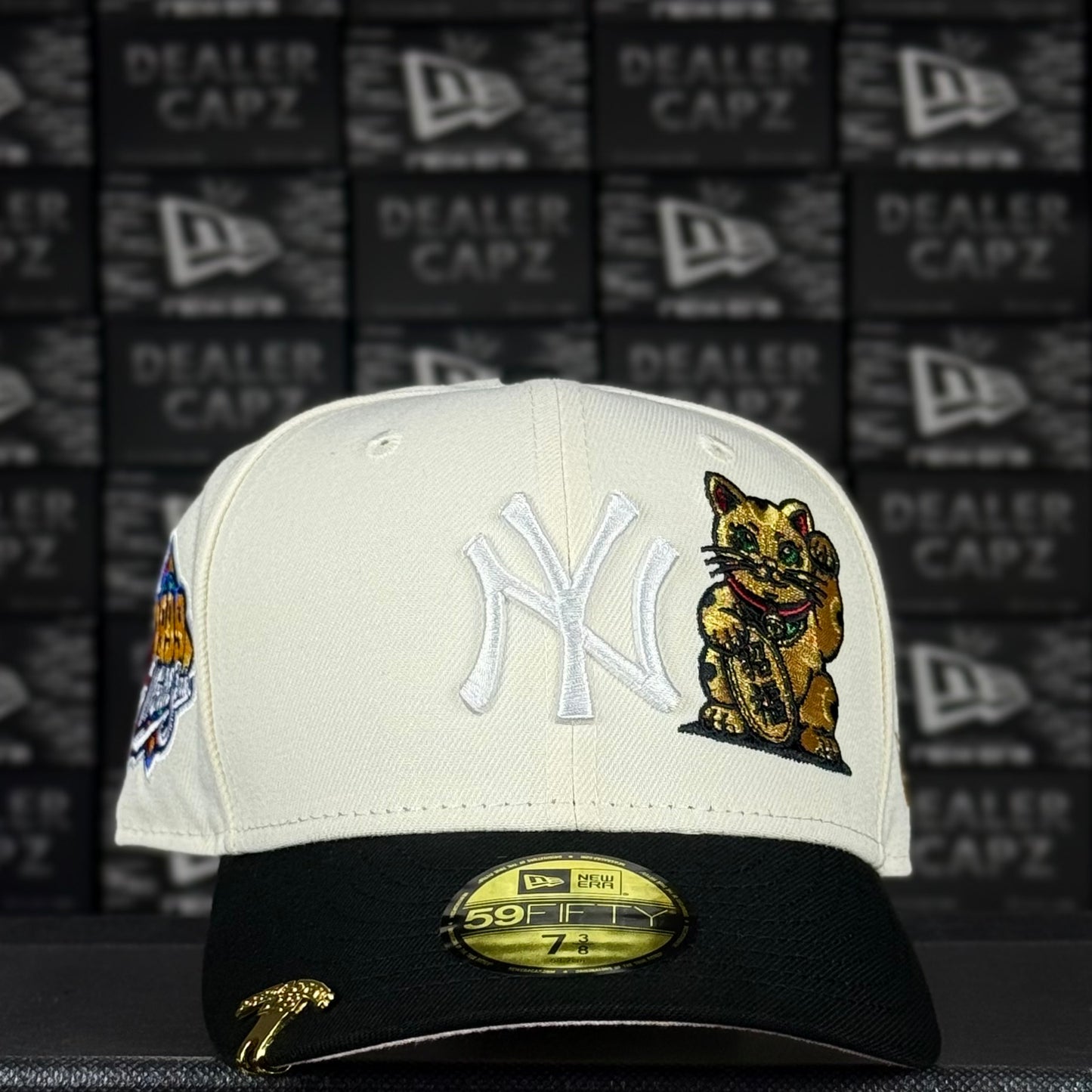 NY YANKEES “MANEKI - NEKO”