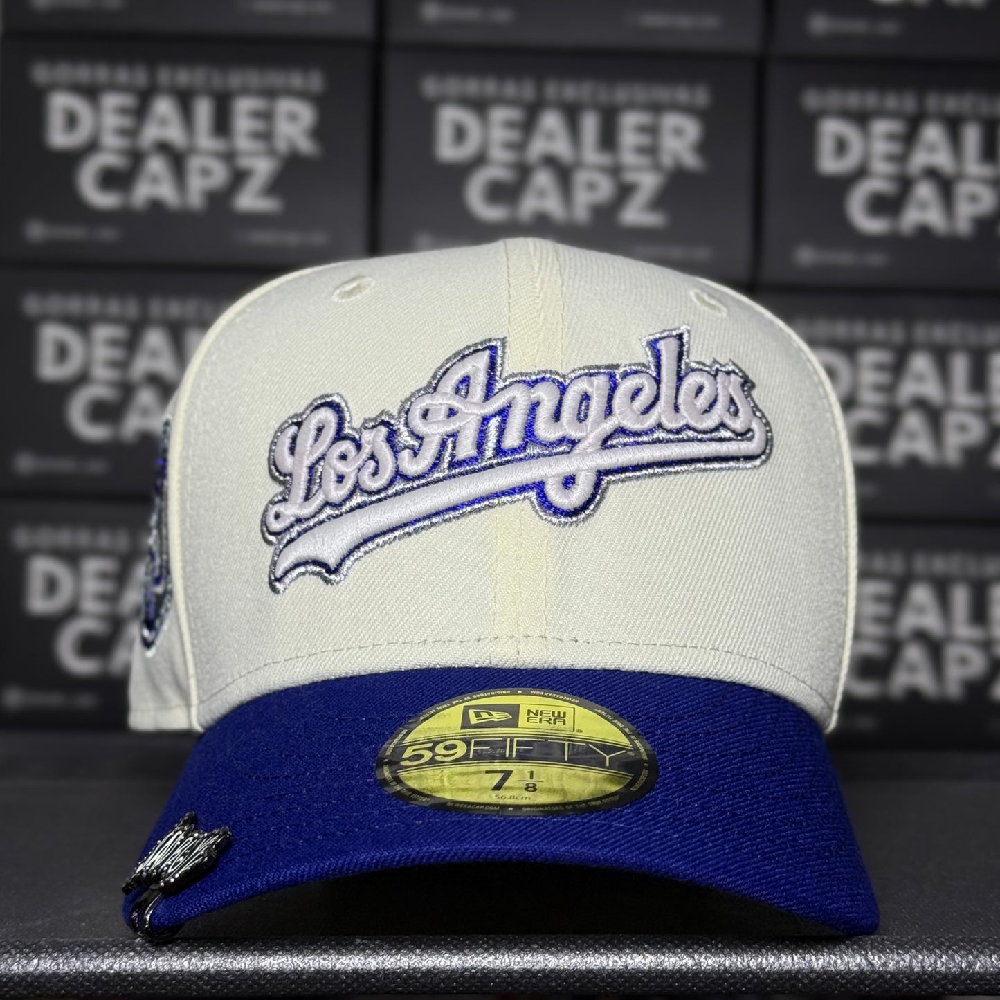 LOS ANGELES “GLOW IN GHE DARK”