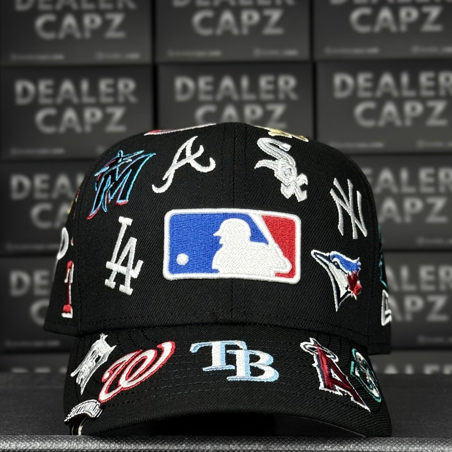 MLB ALL OVER “LOGOS”