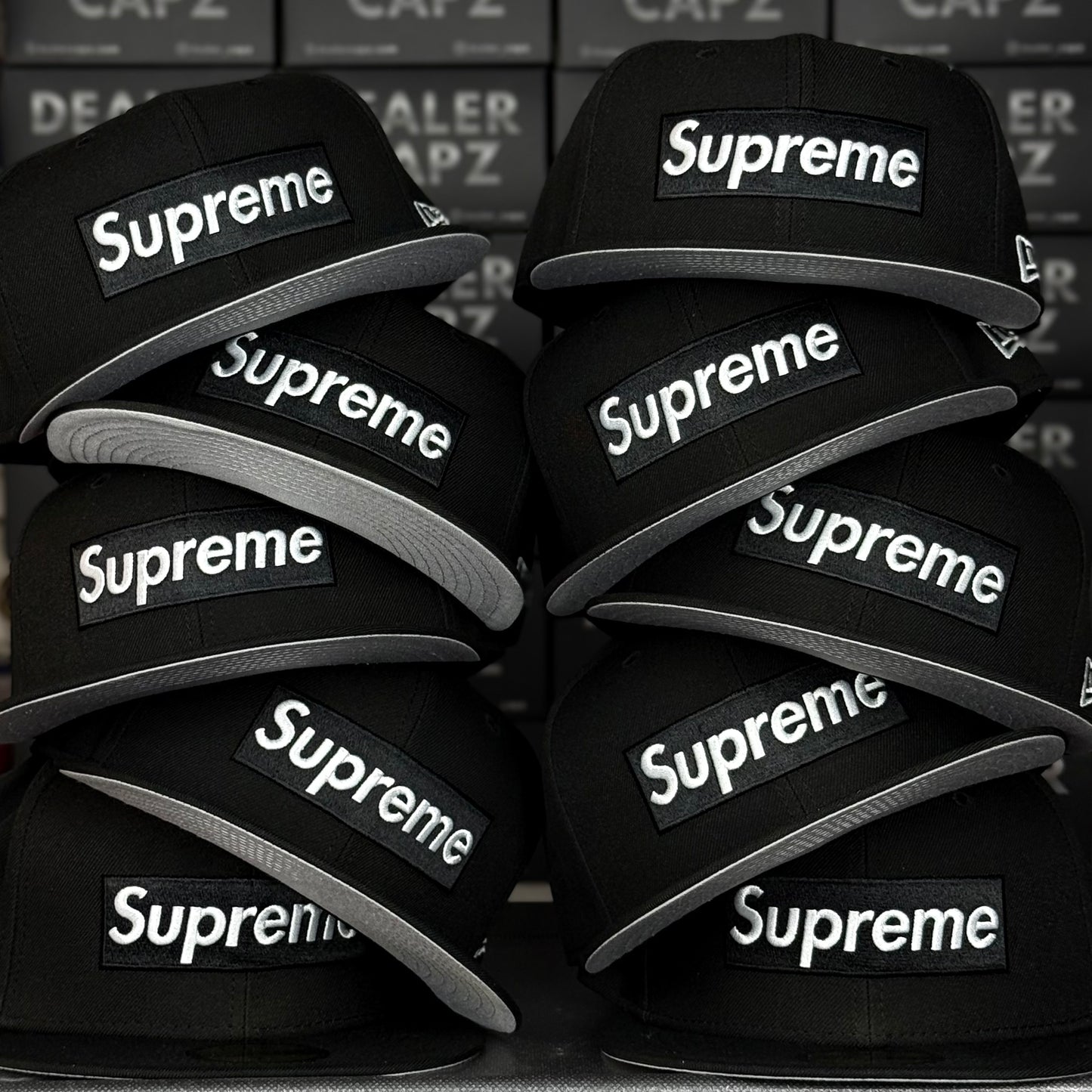 SUPREME BOX LOGO “RINGS”