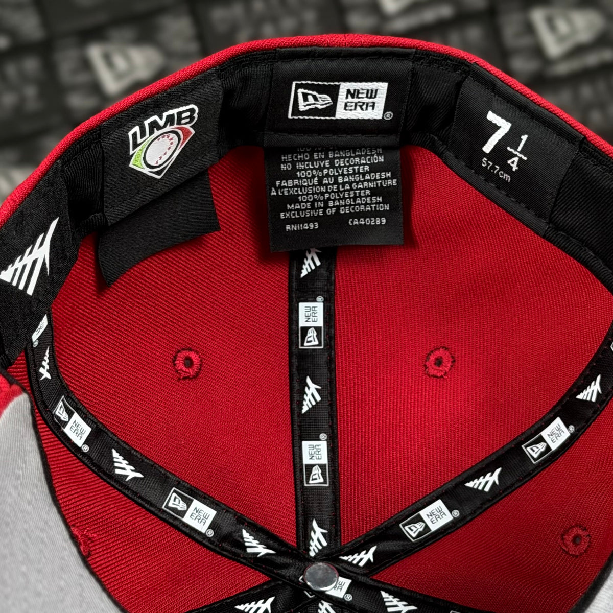 PAPER PLANES x DIABLOS ROJOS