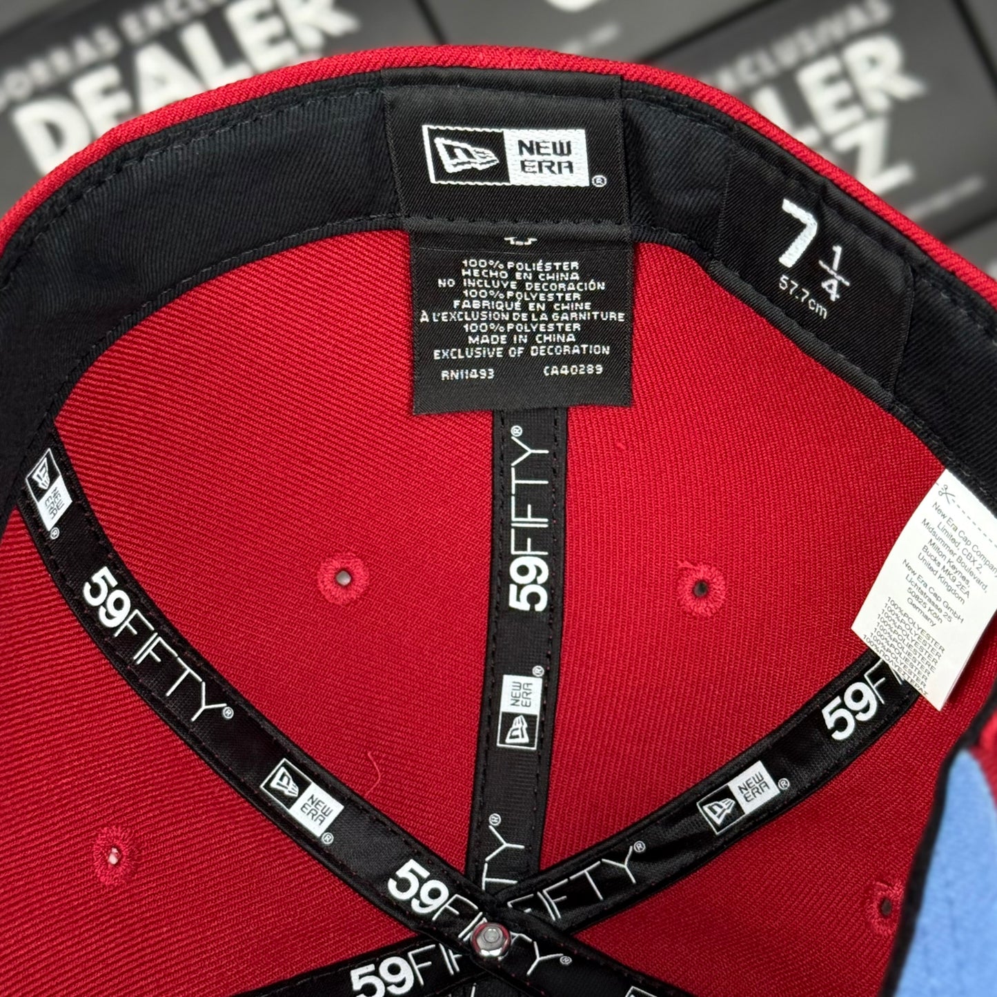 7 1/4 • 7 1/2 CHICAGO BLACKHAWKS