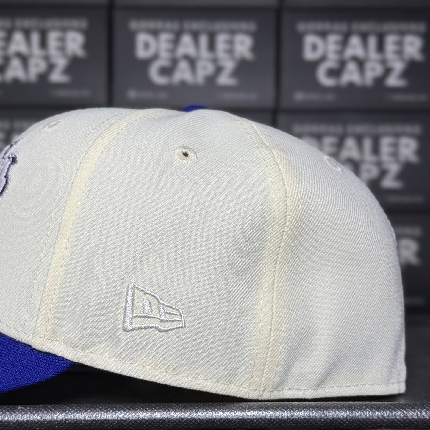 LOS ANGELES “GLOW IN GHE DARK”