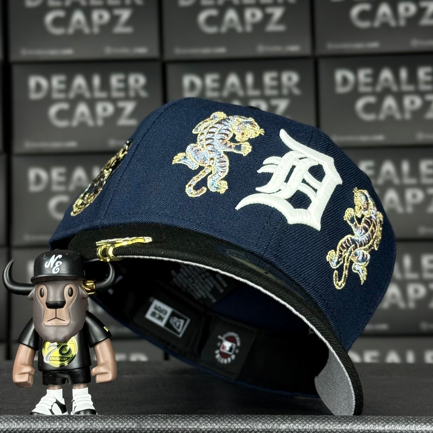 DETROIT TIGERS (glow)