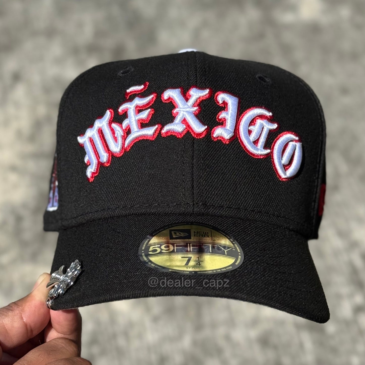 7 • 7 1/8 • 7 1/4 BORN X RAISED x DIABLOS ROJOS