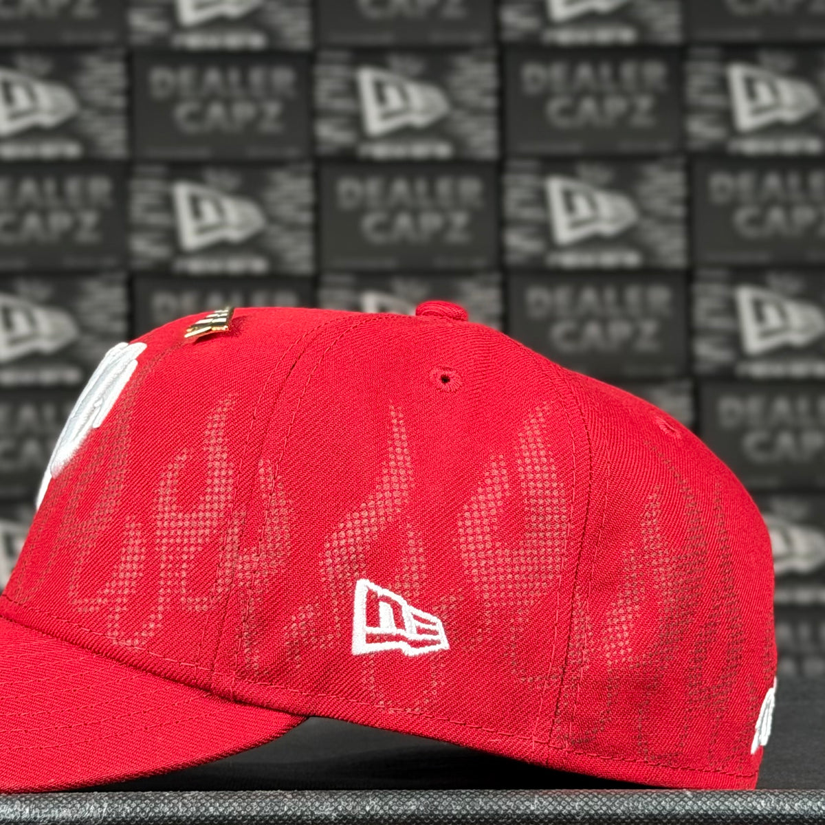 PAPER PLANES x DIABLOS ROJOS