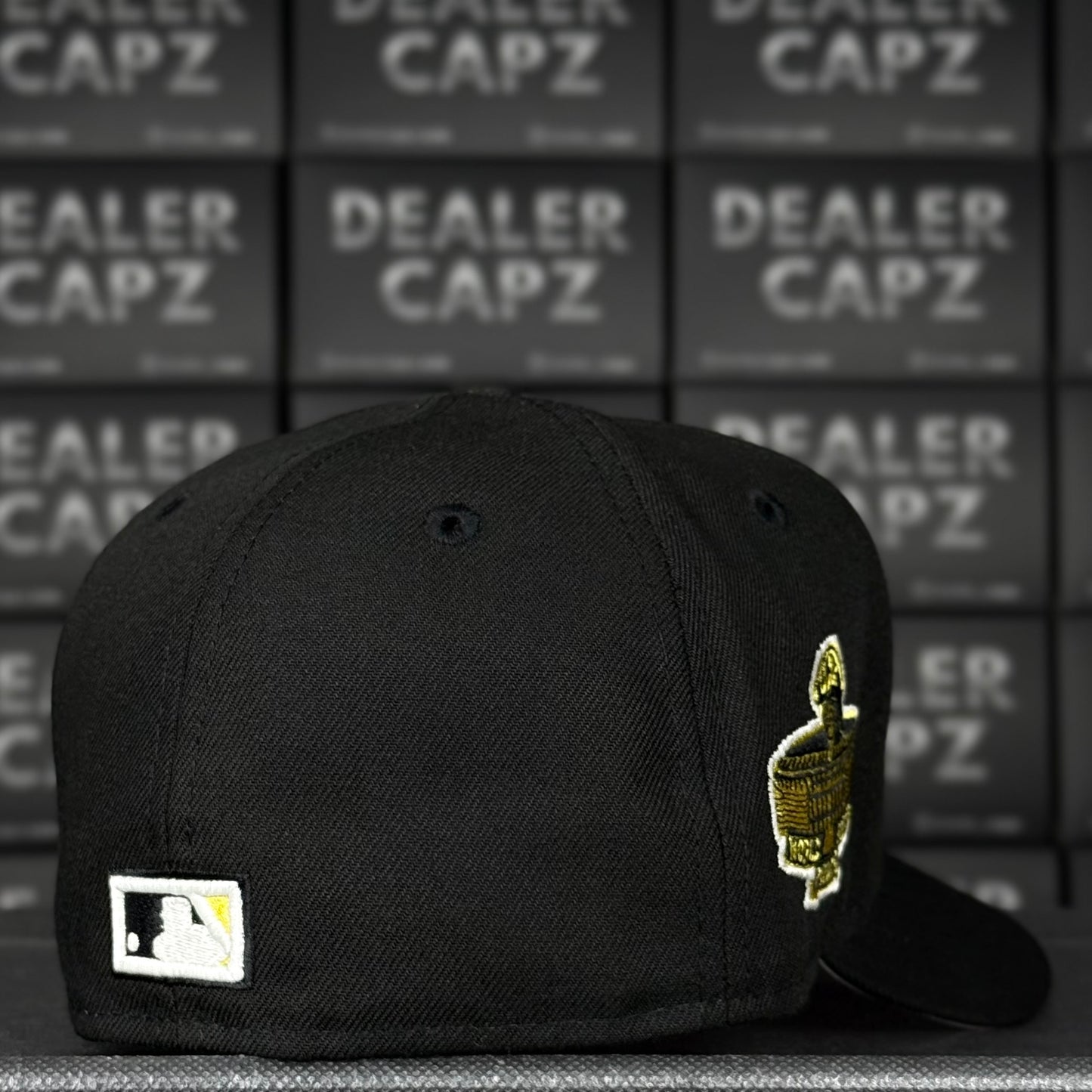 PIRATES PITTSBURGH