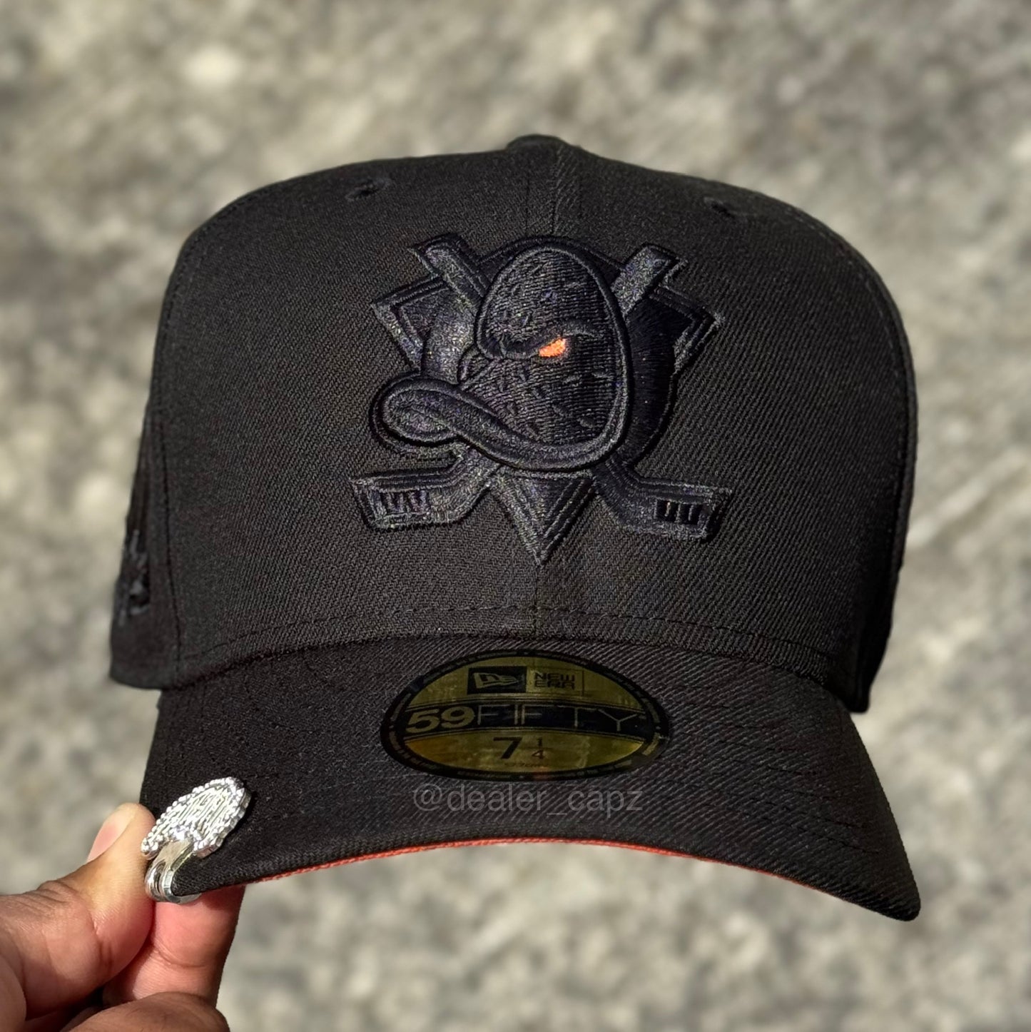 7 1/2 •ANAHEIM DUCKS LÁSER