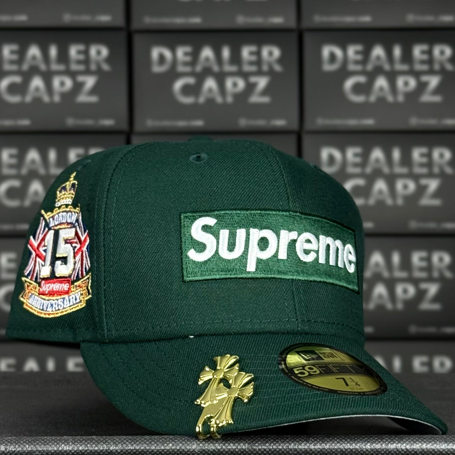 SUPREME BOX LOGO “LONDON”