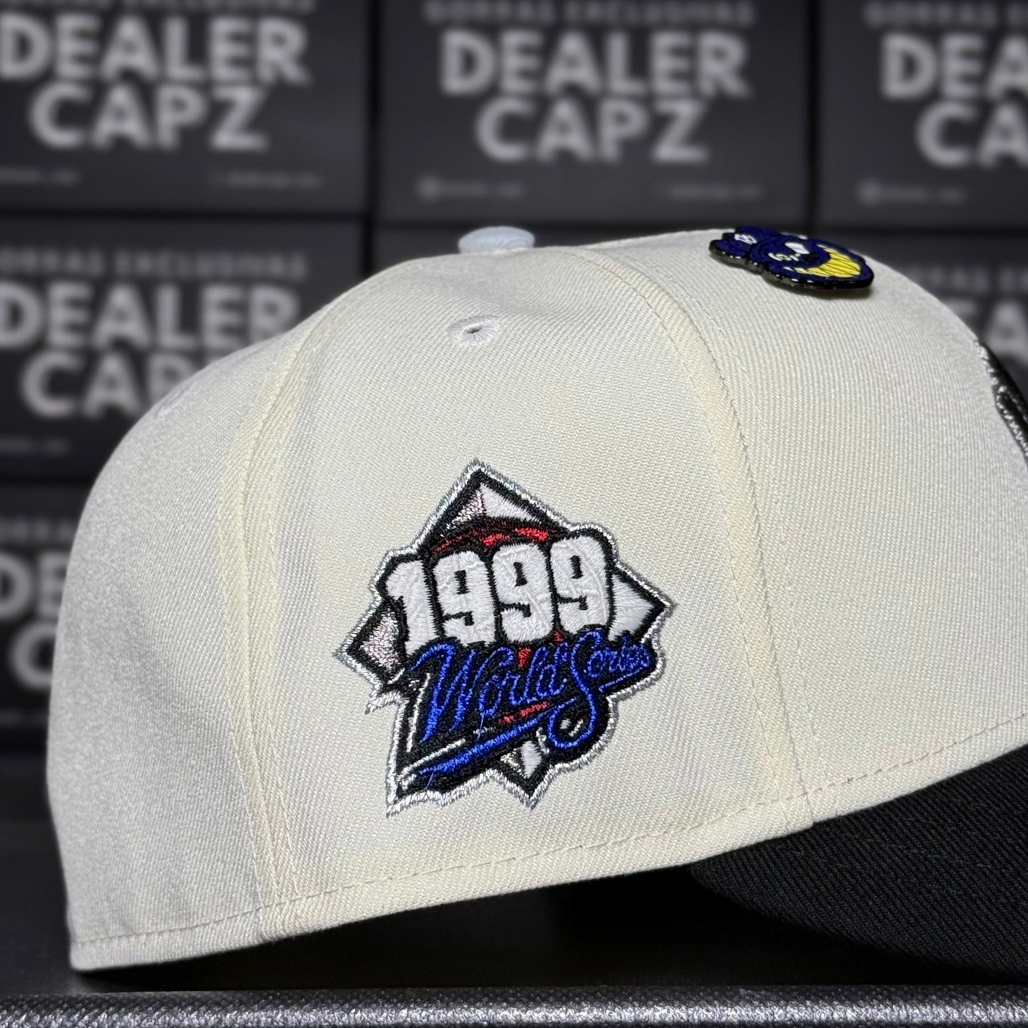 NEW YORK YANKEES METALIC