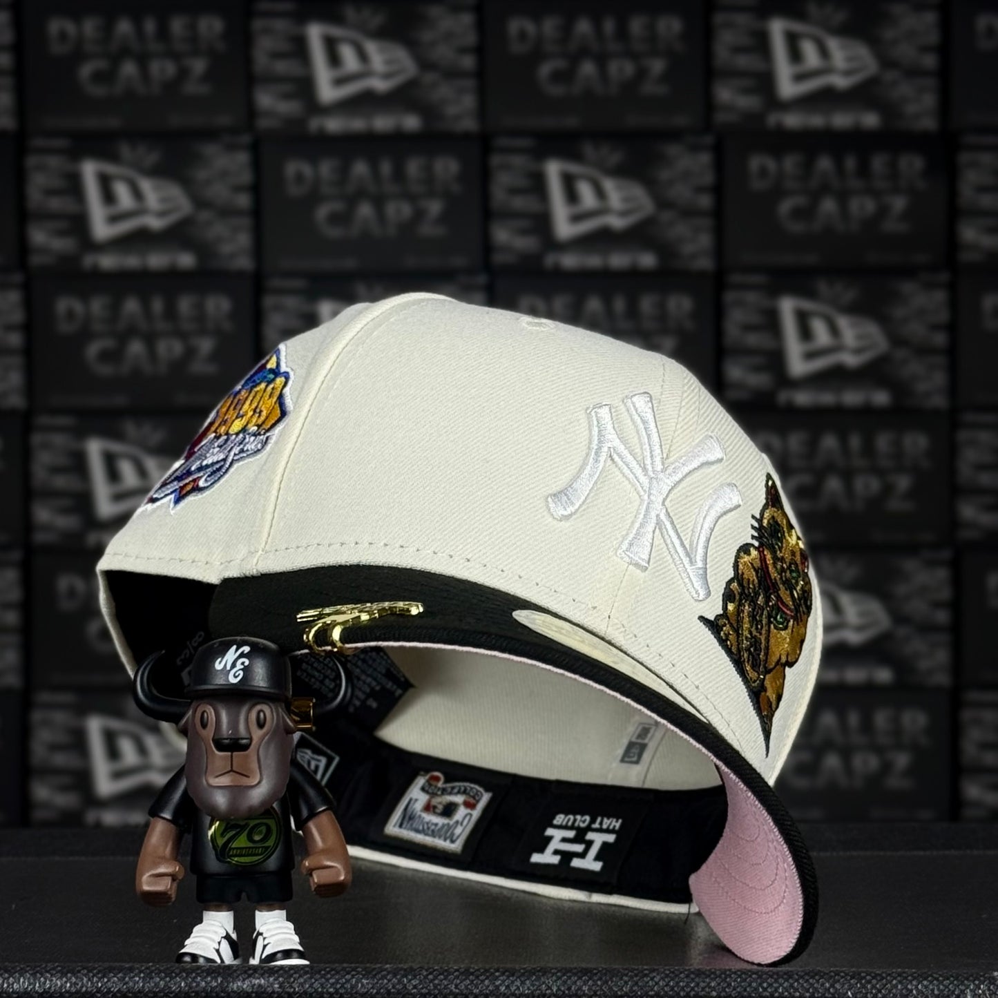 NY YANKEES “MANEKI - NEKO”