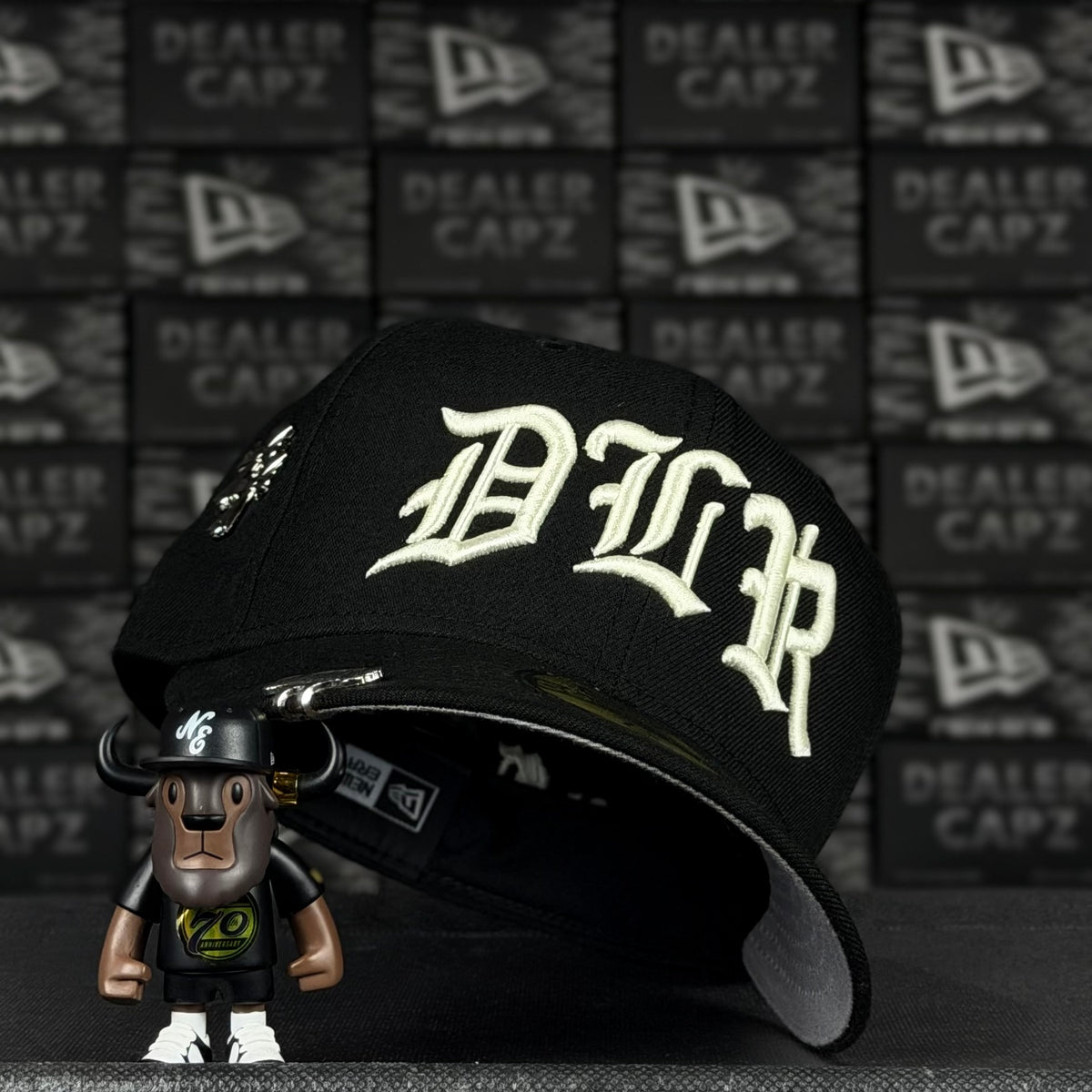 DEALER CAPZ CREW by NEW ERA “DLR”