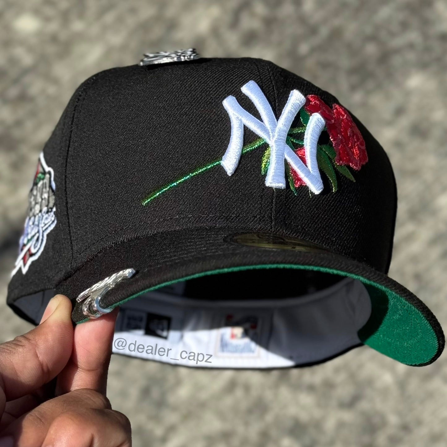 7 1/8 • 7 3/8 NY YANKEES ROSA